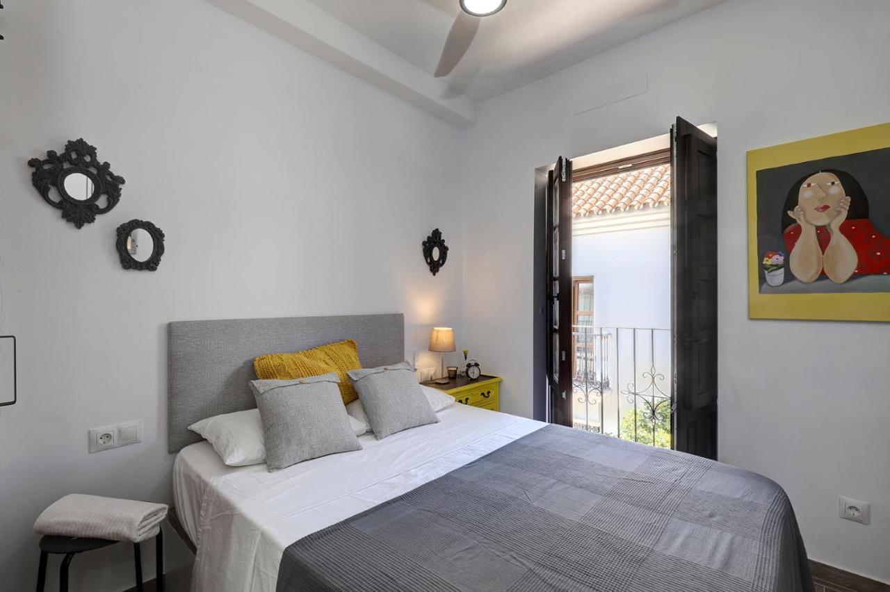Unique Andalusian Townhouse Next To Beach 埃斯特波纳 外观 照片
